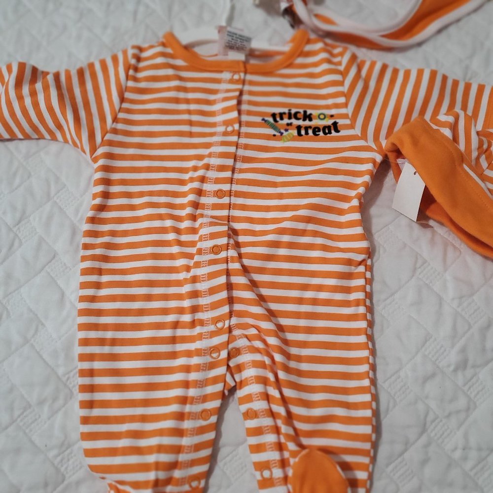 3pc Halloween Coverall Set for New Born Trick or Treat New with tags 100% cotton